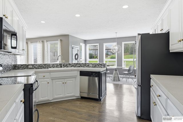 1867 S 177th Avenue, Omaha, NE 68130