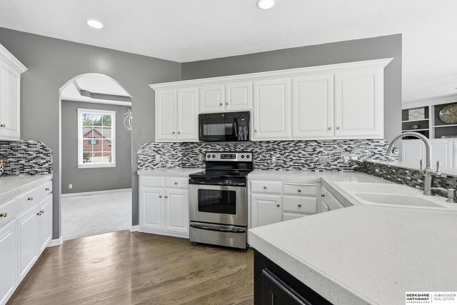 1867 S 177th Avenue, Omaha, NE 68130