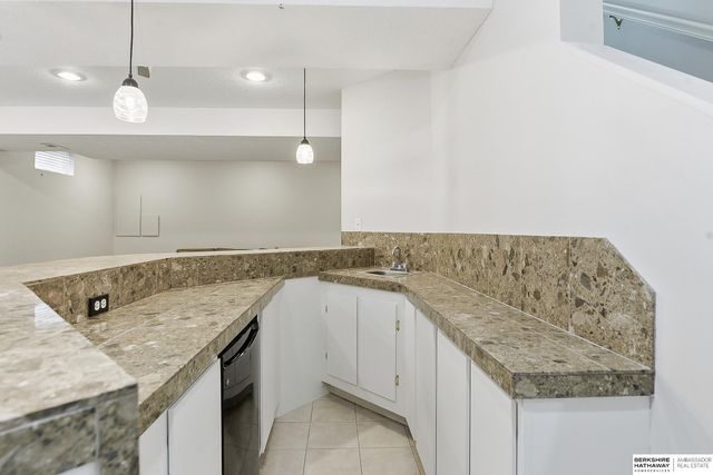 1867 S 177th Avenue, Omaha, NE 68130