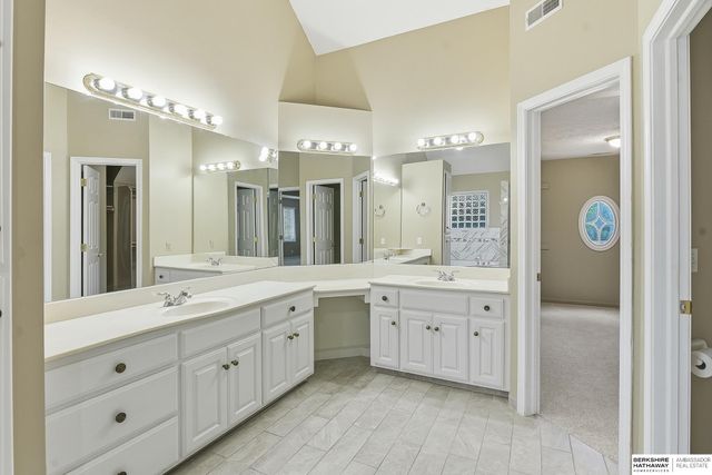 1867 S 177th Avenue, Omaha, NE 68130