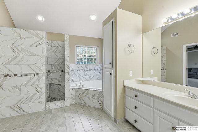 1867 S 177th Avenue, Omaha, NE 68130