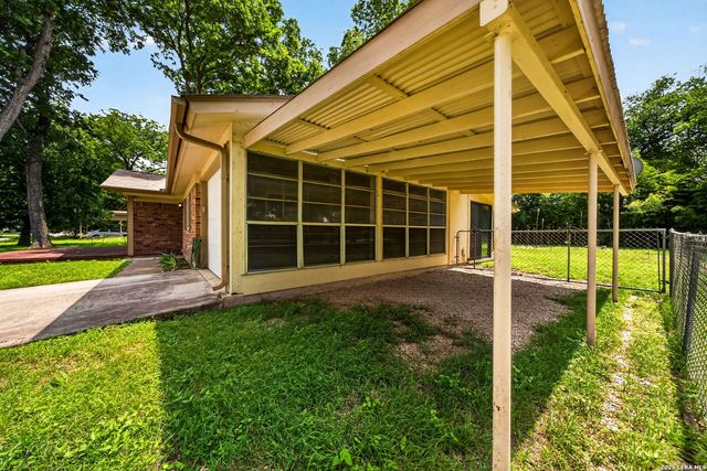 108 Woods End, New Braunfels, TX 78130