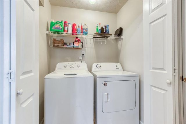 902 Yellow Pine Circle, Winder, GA 30680