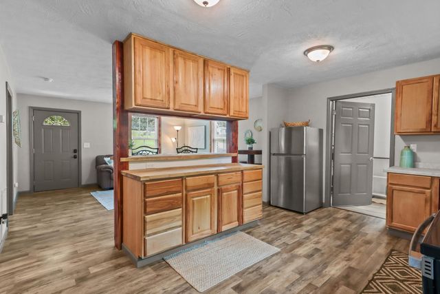 3743 Highway 100, Centerville, TN 37033