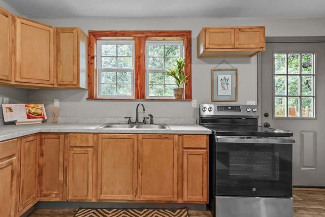 3743 Highway 100, Centerville, TN 37033