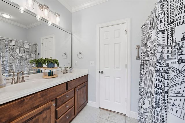 6702 W Braebourne Drive, Rogers, AR 72758