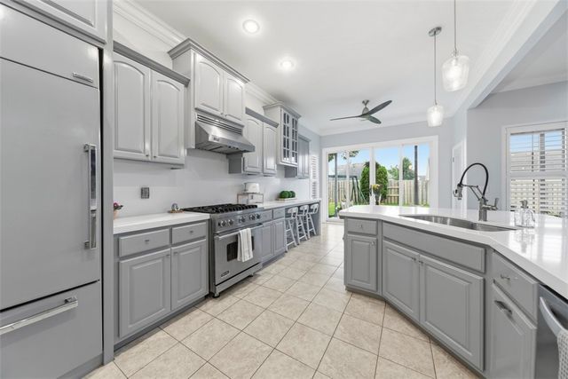 6702 W Braebourne Drive, Rogers, AR 72758