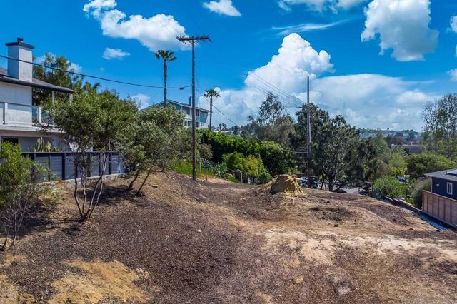 97 N Vulcan Ave, Encinitas, CA 92024