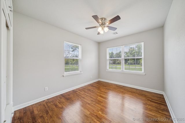 314 W Olney Avenue, Chouteau, OK 74337