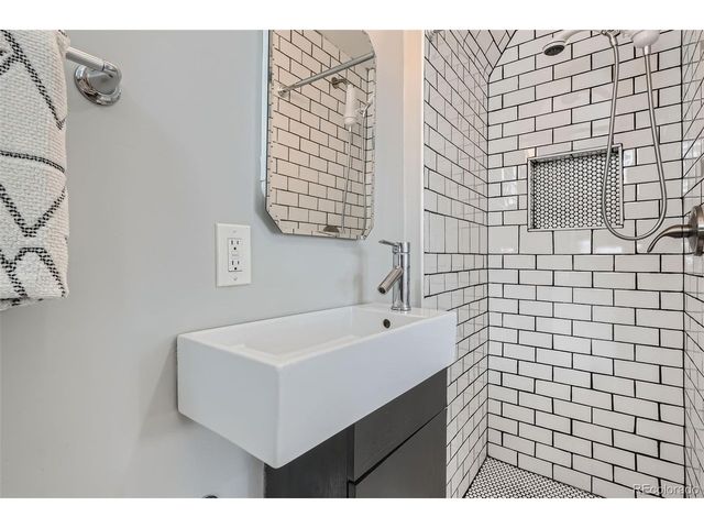868 Mariposa St, Denver, CO 80204