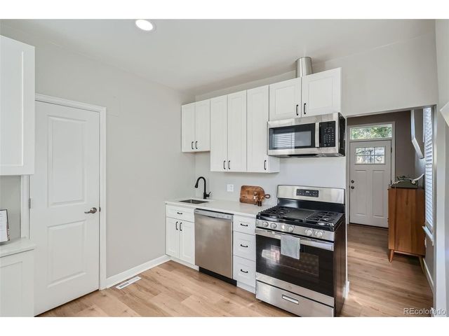 868 Mariposa St, Denver, CO 80204