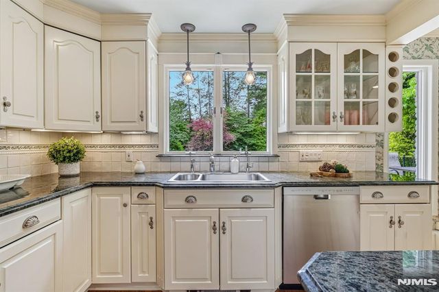 256 Lotte Road, Ridgewood, NJ 07450