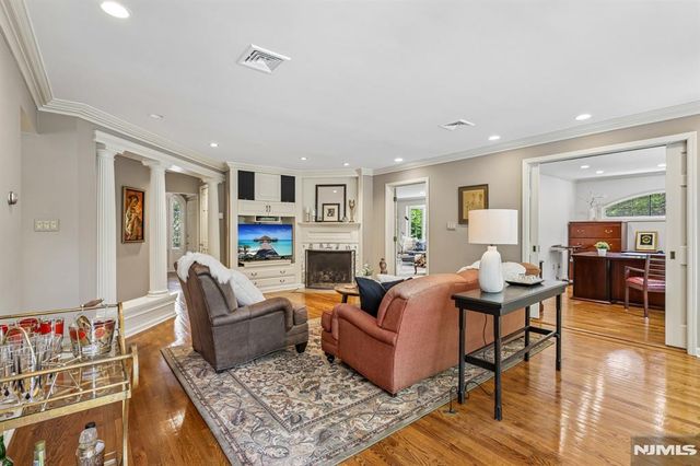 256 Lotte Road, Ridgewood, NJ 07450