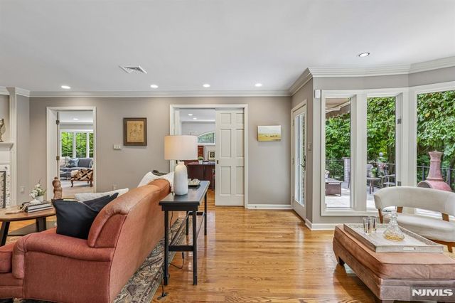 256 Lotte Road, Ridgewood, NJ 07450