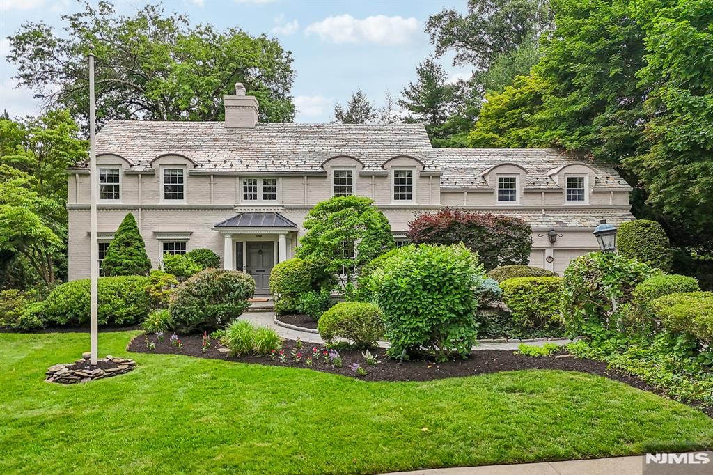 256 Lotte Road, Ridgewood, NJ 07450