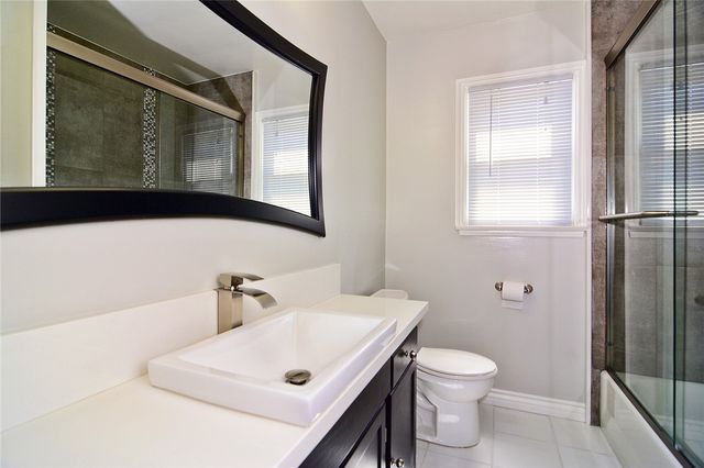 6531 Hanna Avenue, Woodland Hills, CA 91303