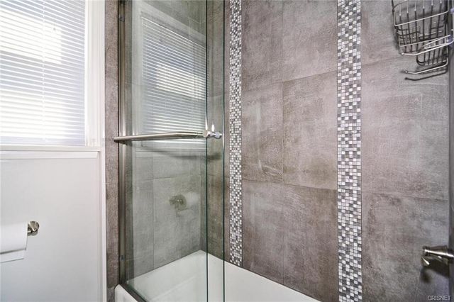 6531 Hanna Avenue, Woodland Hills, CA 91303