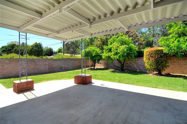 6531 Hanna Avenue, Woodland Hills, CA 91303