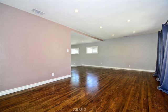 6531 Hanna Avenue, Woodland Hills, CA 91303