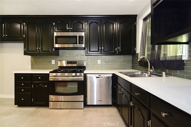 6531 Hanna Avenue, Woodland Hills, CA 91303