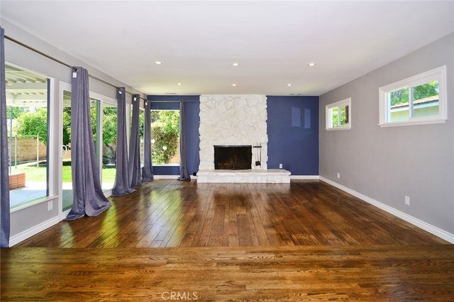 6531 Hanna Avenue, Woodland Hills, CA 91303