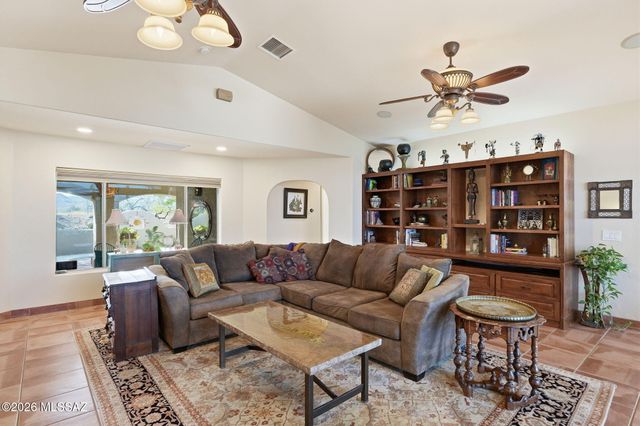 3554 W Calle Dos, Green Valley, AZ 85622