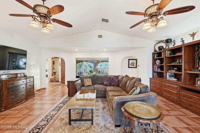 3554 W Calle Dos, Green Valley, AZ 85622