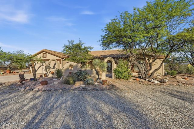 3554 W Calle Dos, Green Valley, AZ 85622