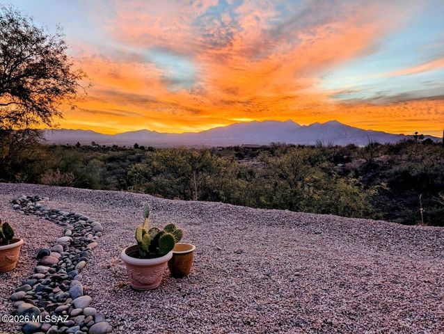3554 W Calle Dos, Green Valley, AZ 85622