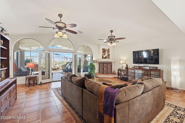 3554 W Calle Dos, Green Valley, AZ 85622
