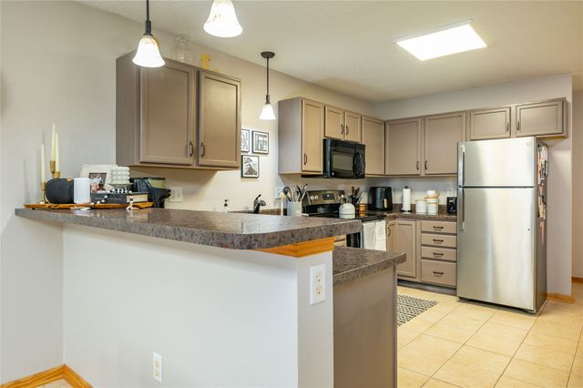 601 Orchard Hills Drive 5007, Norwalk, IA 50211