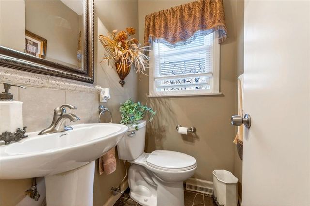 3803 NW 62nd Street, Kansas City, MO 64151