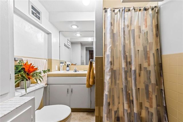 3803 NW 62nd Street, Kansas City, MO 64151