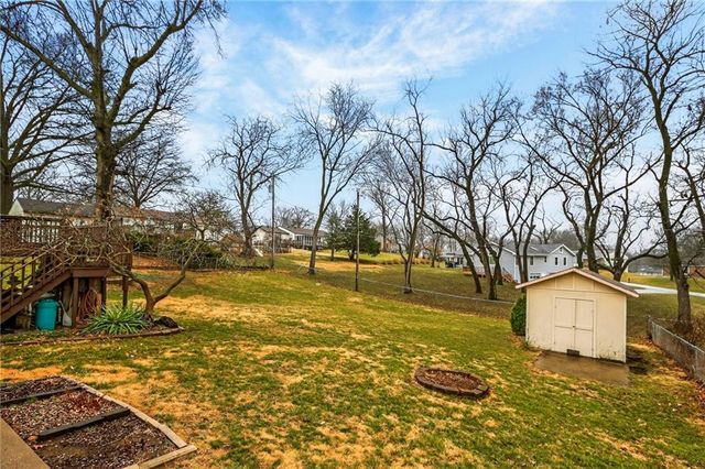 3803 NW 62nd Street, Kansas City, MO 64151