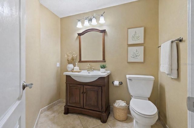 18756 WIMBLEDON CIRCLE, Lutz, FL 33558