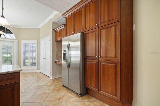 18756 WIMBLEDON CIRCLE, Lutz, FL 33558