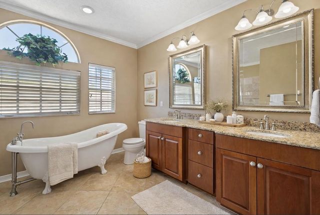 18756 WIMBLEDON CIRCLE, Lutz, FL 33558