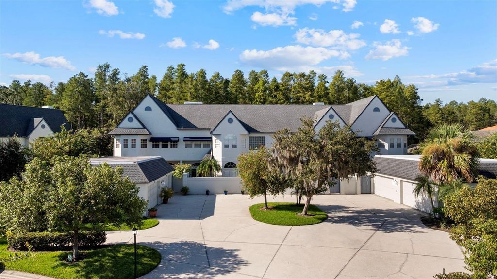 18756 WIMBLEDON CIRCLE, Lutz, FL 33558