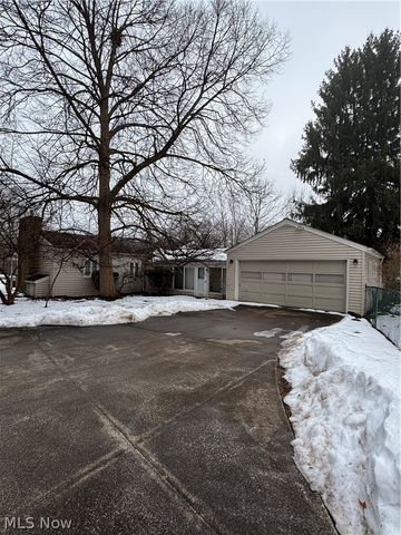 726 Hughey Drive, Kent, OH 44240