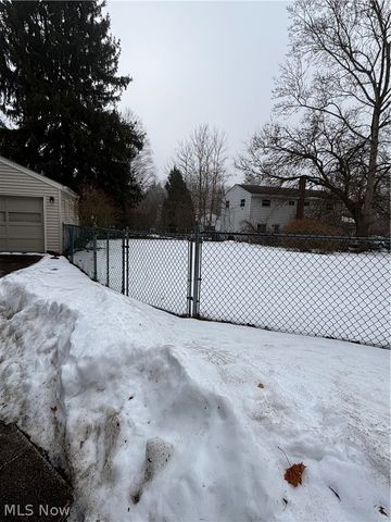 726 Hughey Drive, Kent, OH 44240