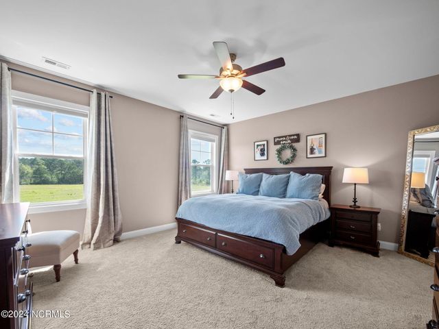 106 Northern Pintail Place, Hampstead, NC 28443