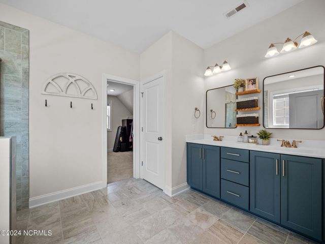 106 Northern Pintail Place, Hampstead, NC 28443