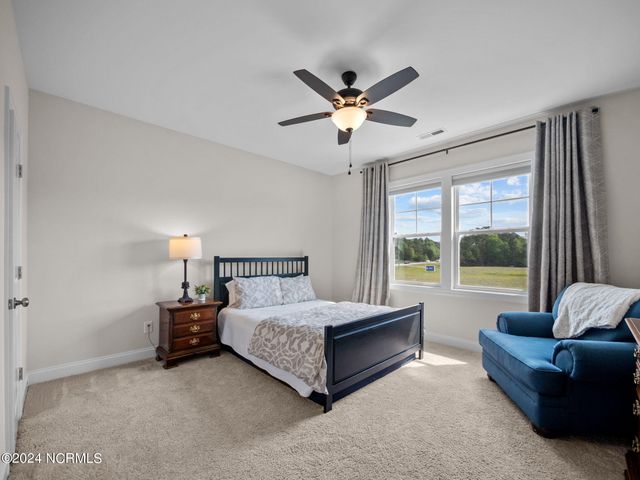 106 Northern Pintail Place, Hampstead, NC 28443