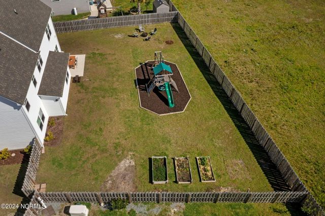 106 Northern Pintail Place, Hampstead, NC 28443