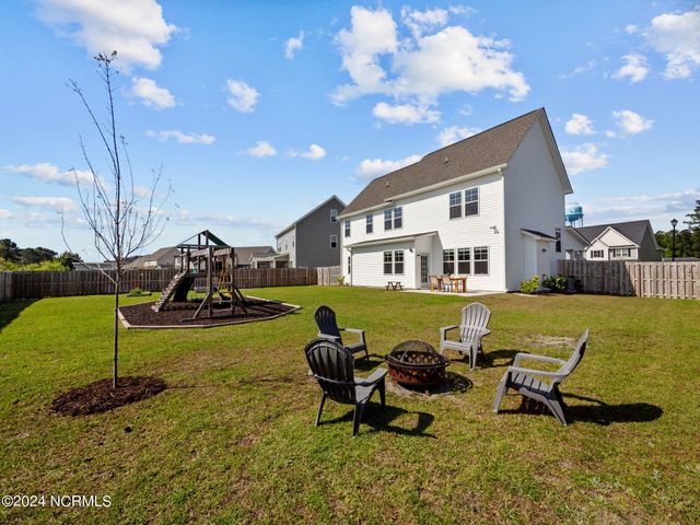 106 Northern Pintail Place, Hampstead, NC 28443