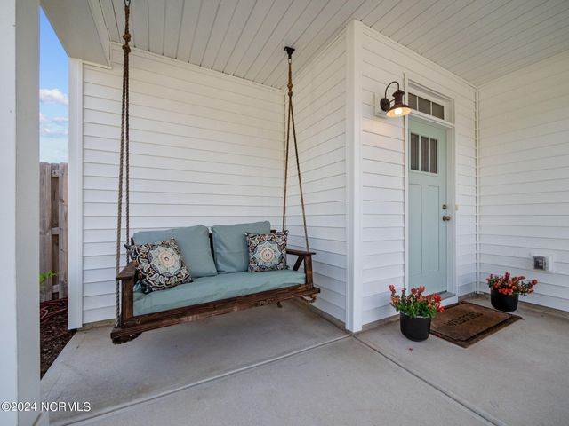 106 Northern Pintail Place, Hampstead, NC 28443