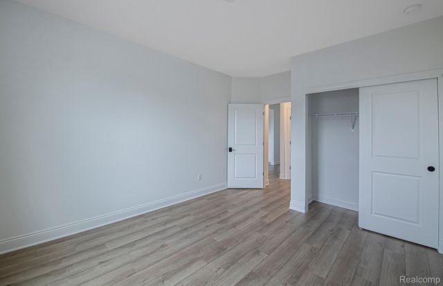 20473 West Kilburn Drive, Macomb Township, MI 48044