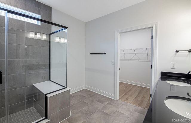 20473 West Kilburn Drive, Macomb Township, MI 48044