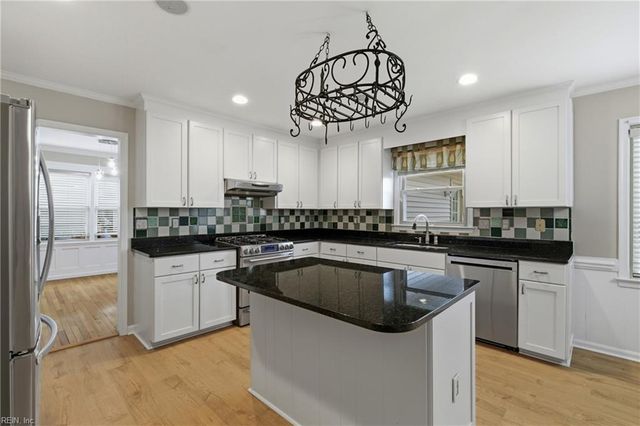 312 Lakeland CRES, Yorktown, VA 23693