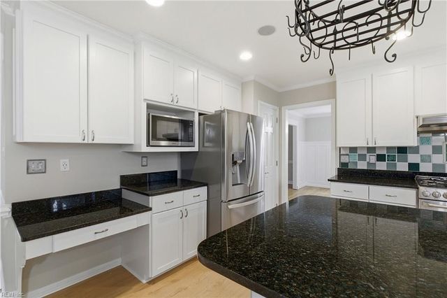 312 Lakeland CRES, Yorktown, VA 23693